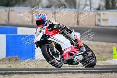 media/Apr-18-2025-TrackDaz (Fri) [[45f5874c44]]/B Group/Session 4 (Turn 6 - Outside)/